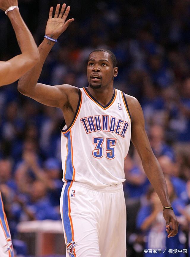 包含猛龙连胜扩大优势，凯尔特人面临险境反击难以抵挡的词条