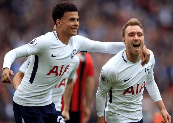 包含战绩起起伏伏，谁能笑到最后？的词条