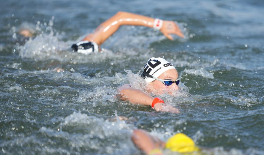 斯洛文尼亚运动员在滑降比赛中表现抢眼的简单介绍