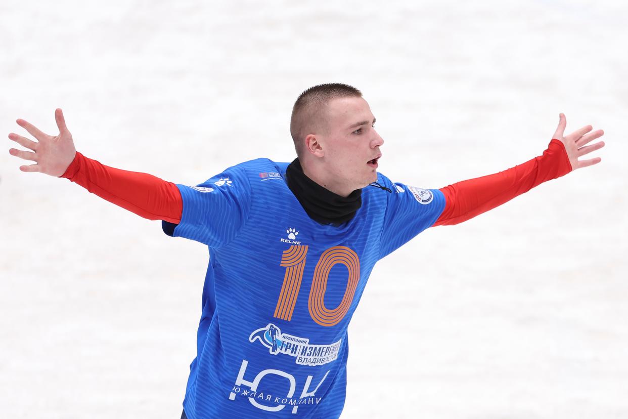 包含白俄罗斯队：备战欧洲杯资格赛，全力以赴的词条