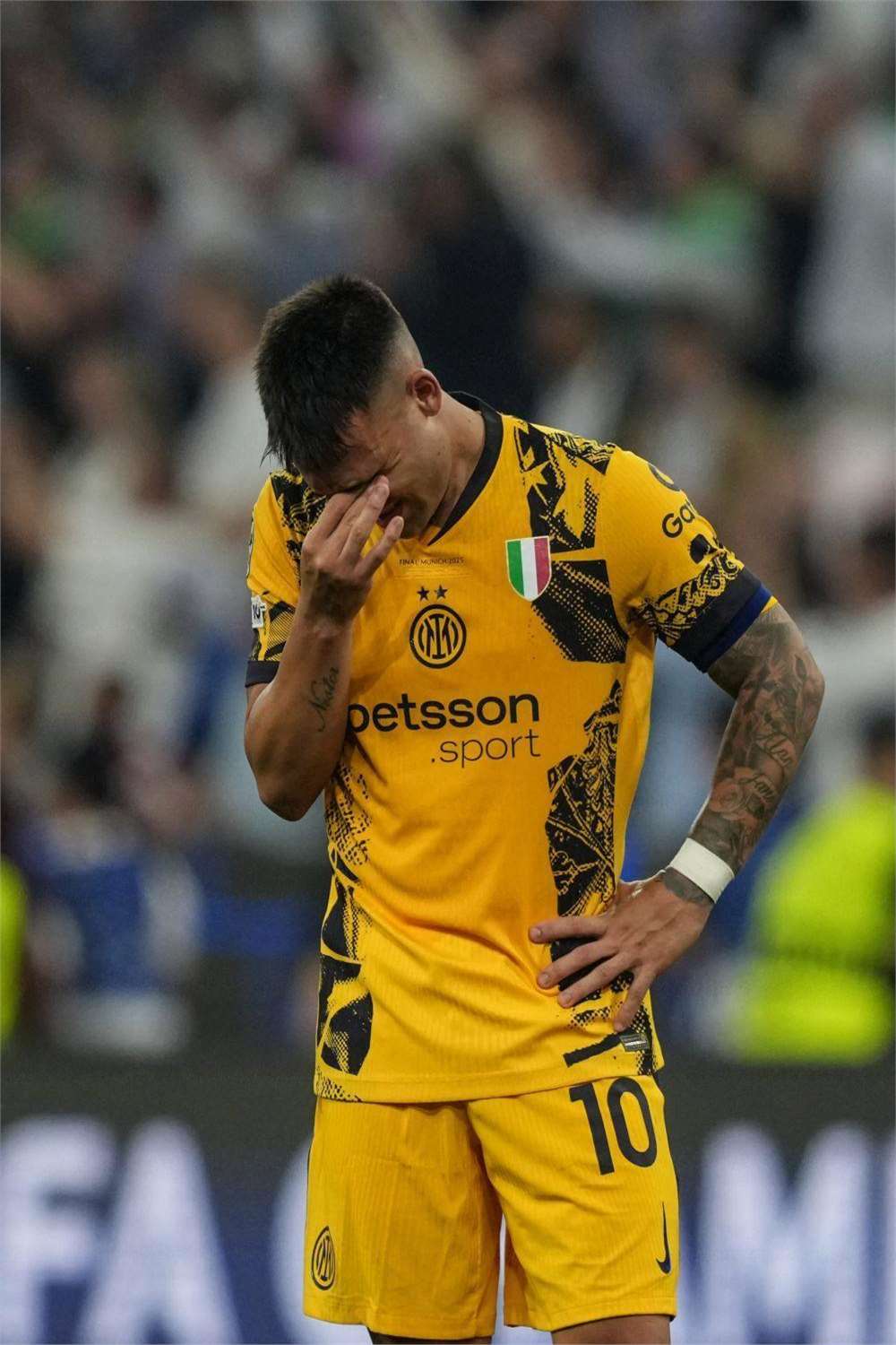 AC米兰绝杀巴黎，阿圭罗状态火热