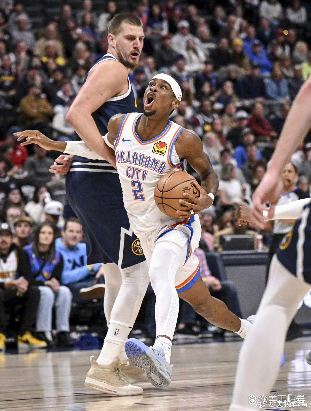 国王翻盘掘金，浓眉哥带队取胜