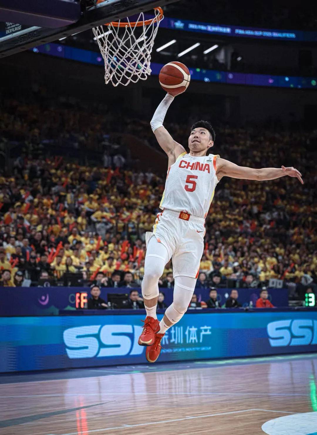 亚洲球员展现出惊人的个人能力