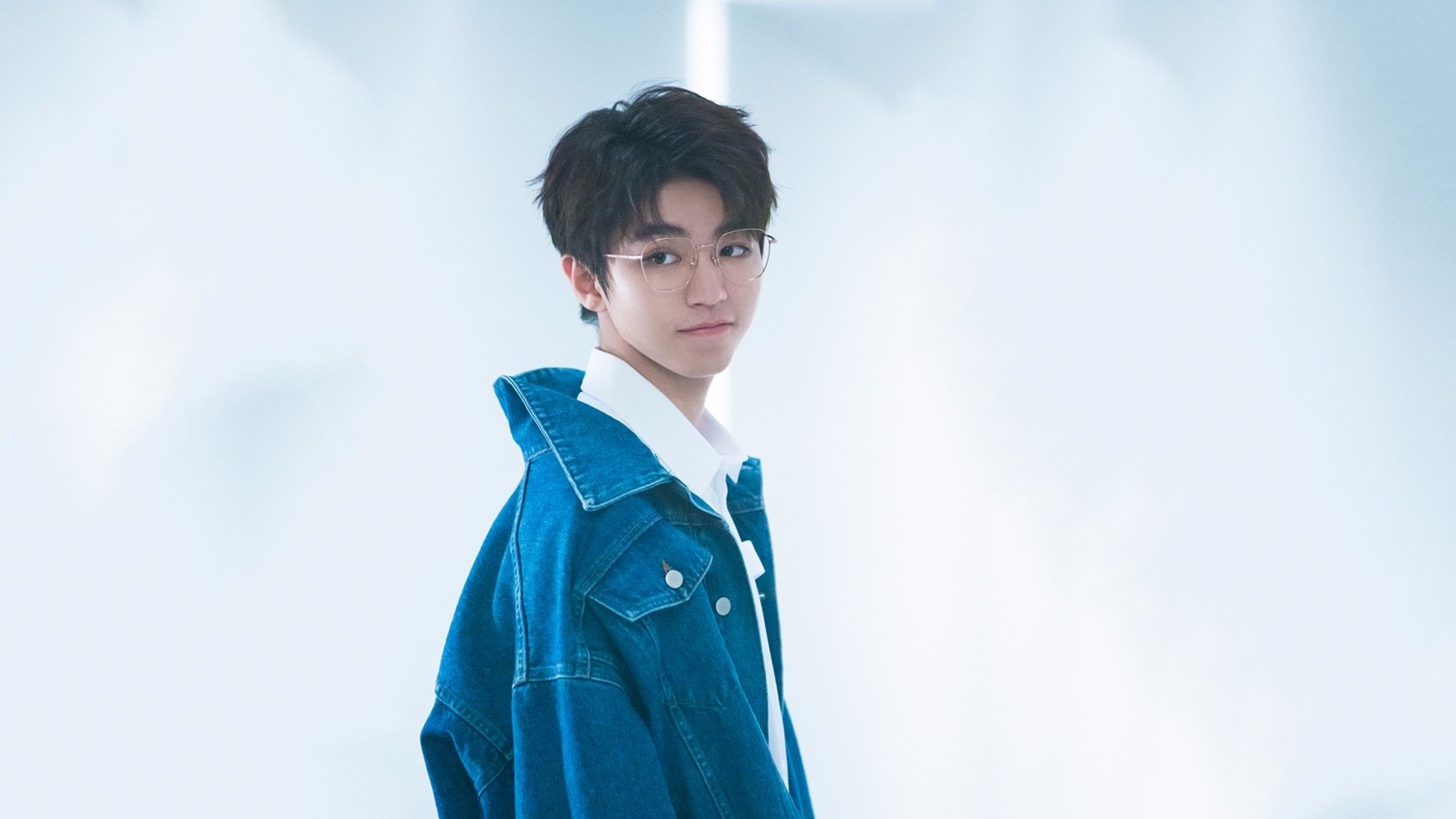 次元壁破裂!广东队一波流带走勇士,字母哥这表现谁敢说他不是冠军核心?