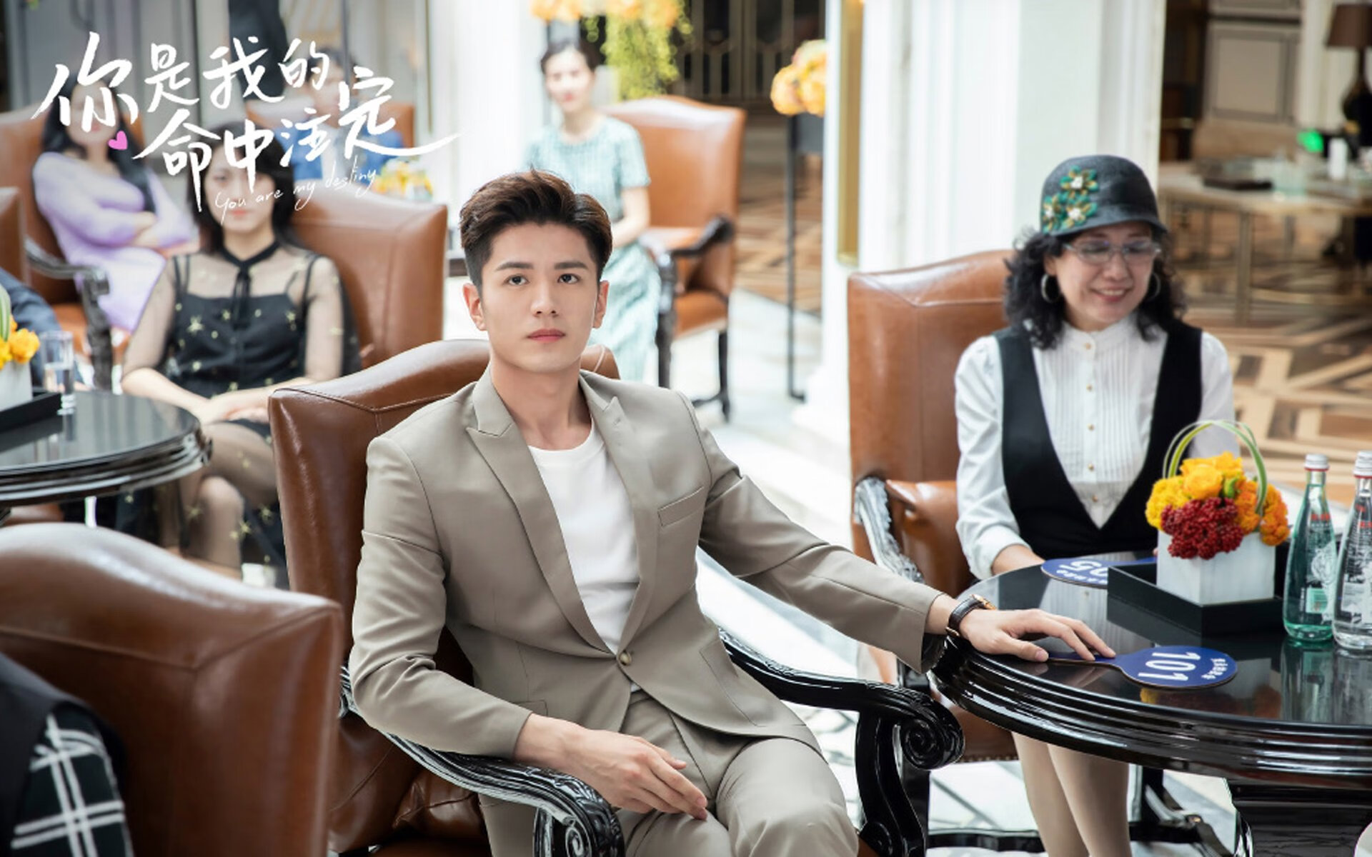 库尔图瓦爆发力挽狂澜,乌拉圭单节拉开胜南非—足球赛场上的双重震撼